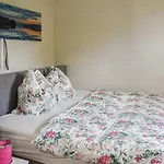 Cozy In Pinnow Ot With Wifi Godern