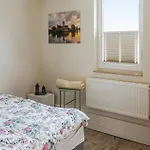 Cozy In Pinnow Ot With Wifi Vakantiehuis *